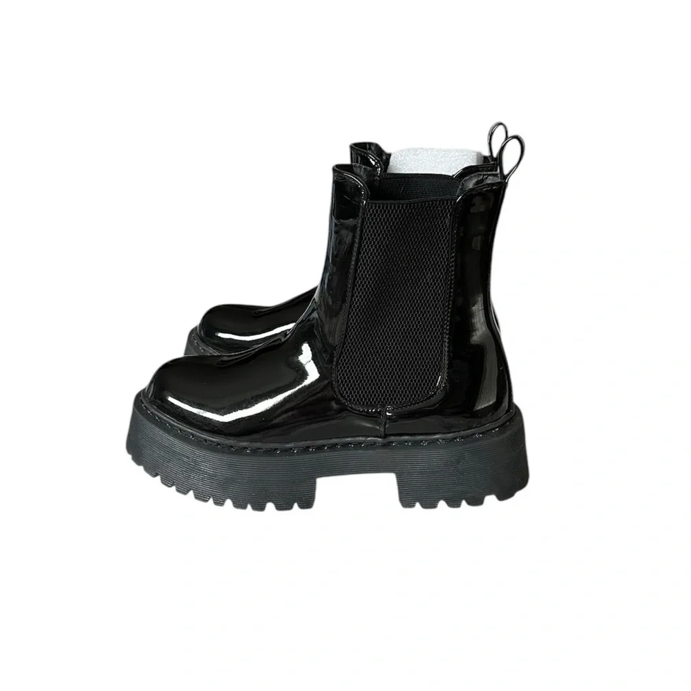 Women's Patent Leather Platform Chelsea Boots size 8